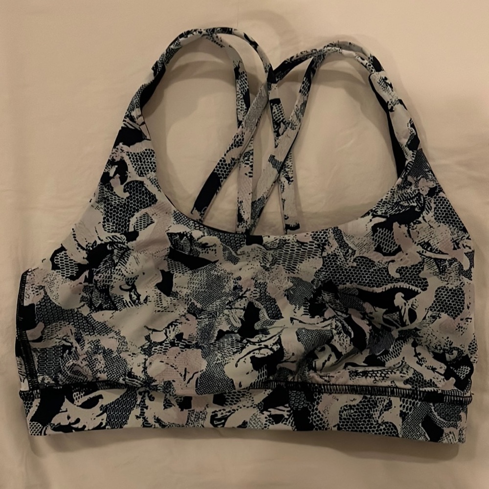 Lululemon sports bra